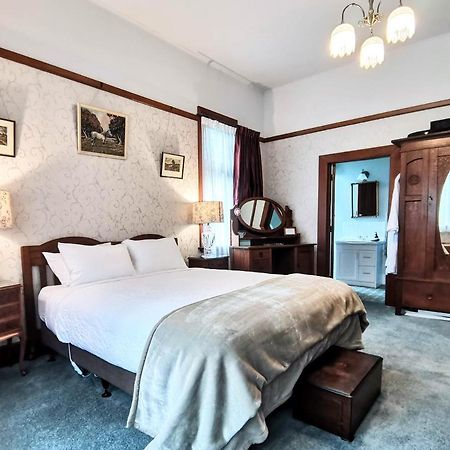 Hemsworth Estate Guest House Elgin ภายนอก รูปภาพ
